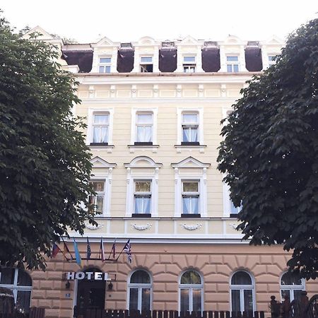 Hotel St.Michael Karlsbad Exterior foto